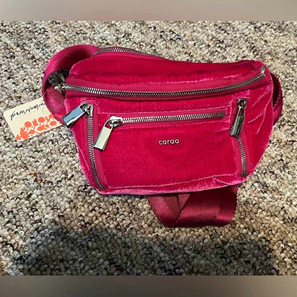 NWT Free People Movement X Caraa Hot Pink Velvet Sling Bag